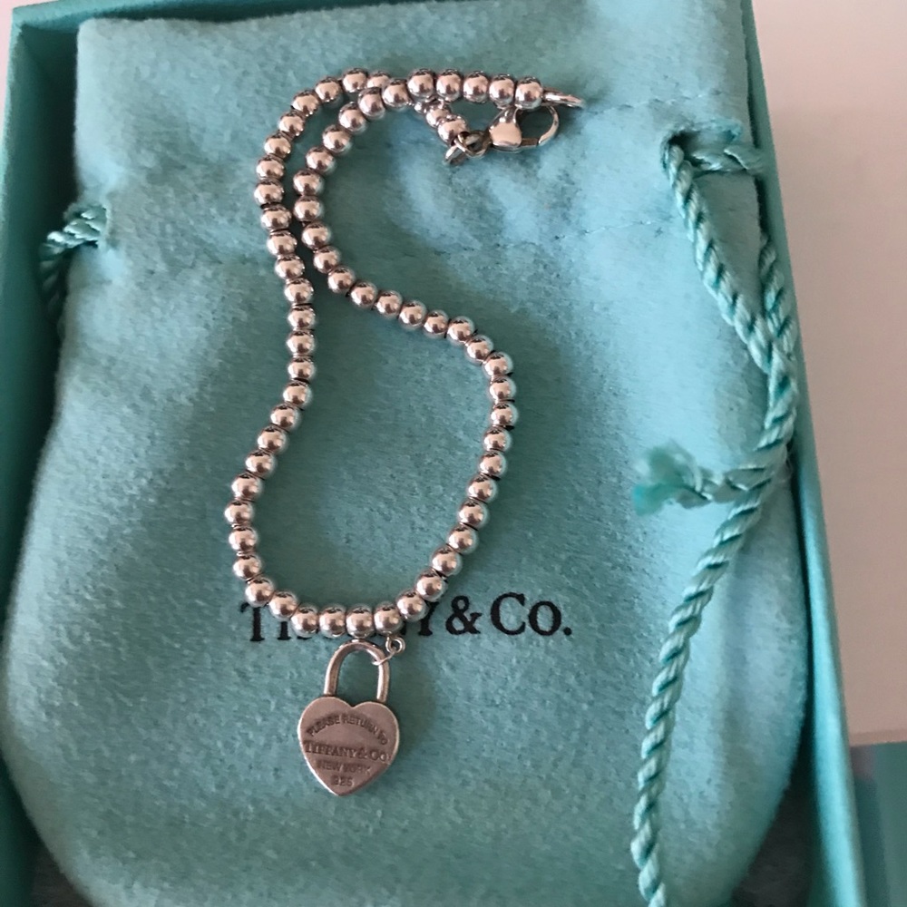 Tiffany’s bead bracelet